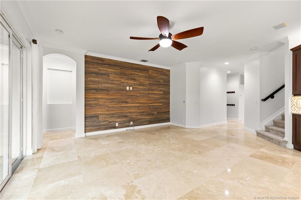 2896 SW Newberry Ct