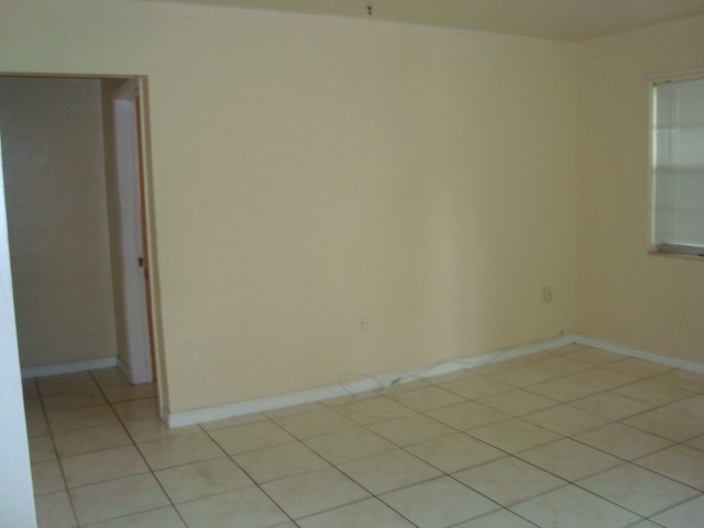 2896 SW Newberry Ct