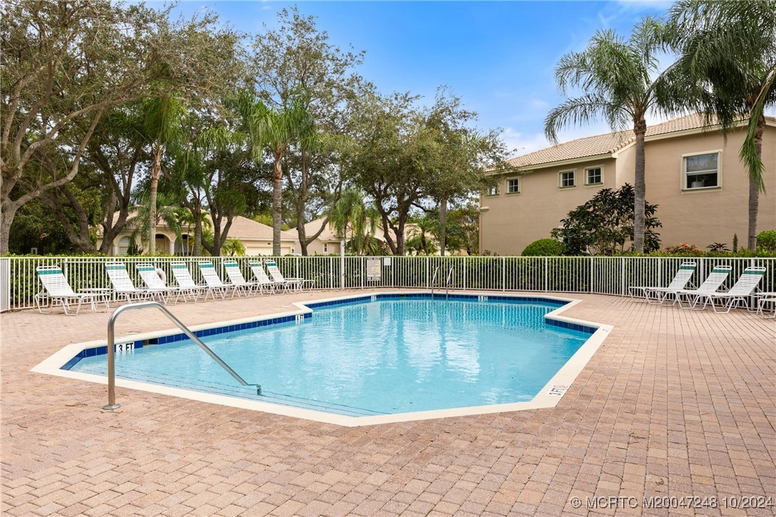 2896 SW Newberry Ct