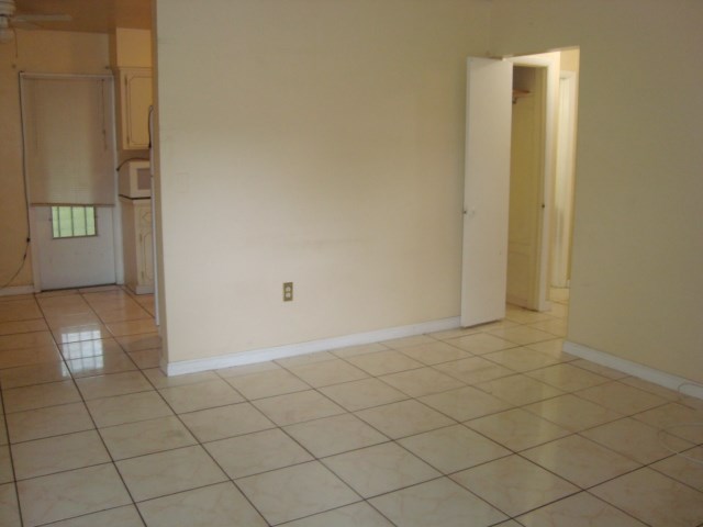 2896 SW Newberry Ct