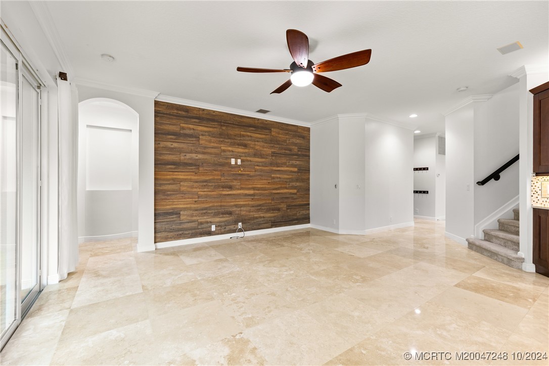 2896 SW Newberry Ct