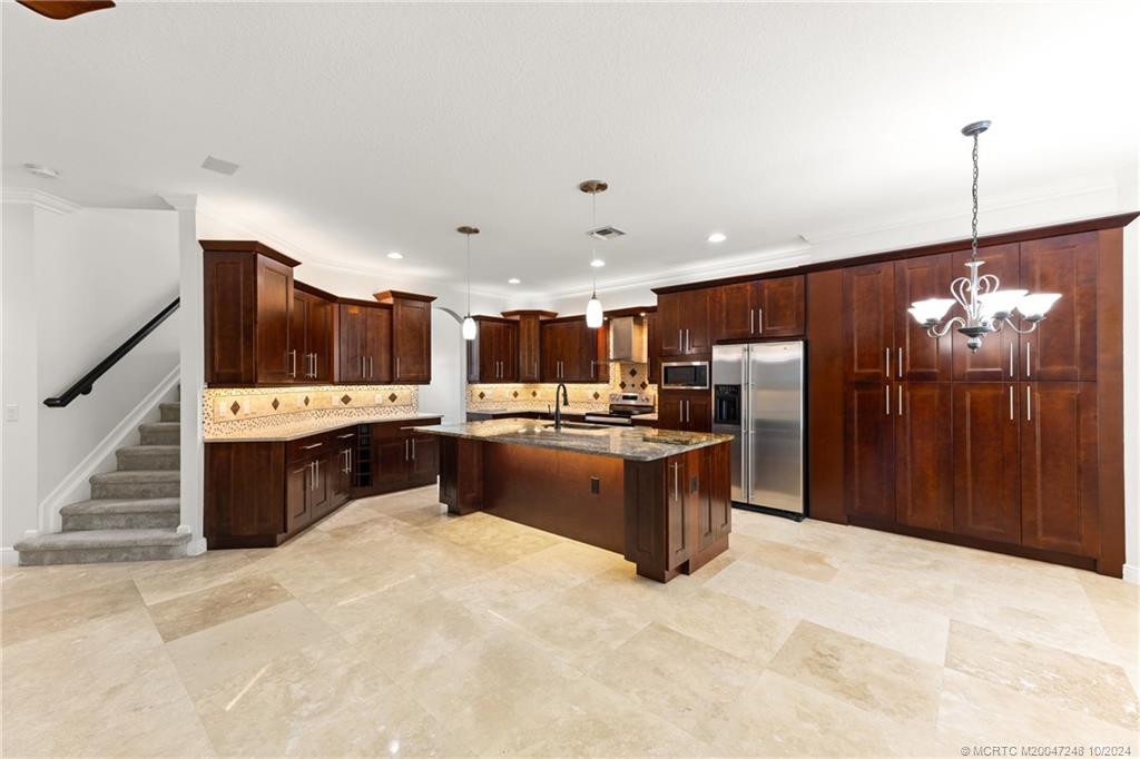 2896 SW Newberry Ct
