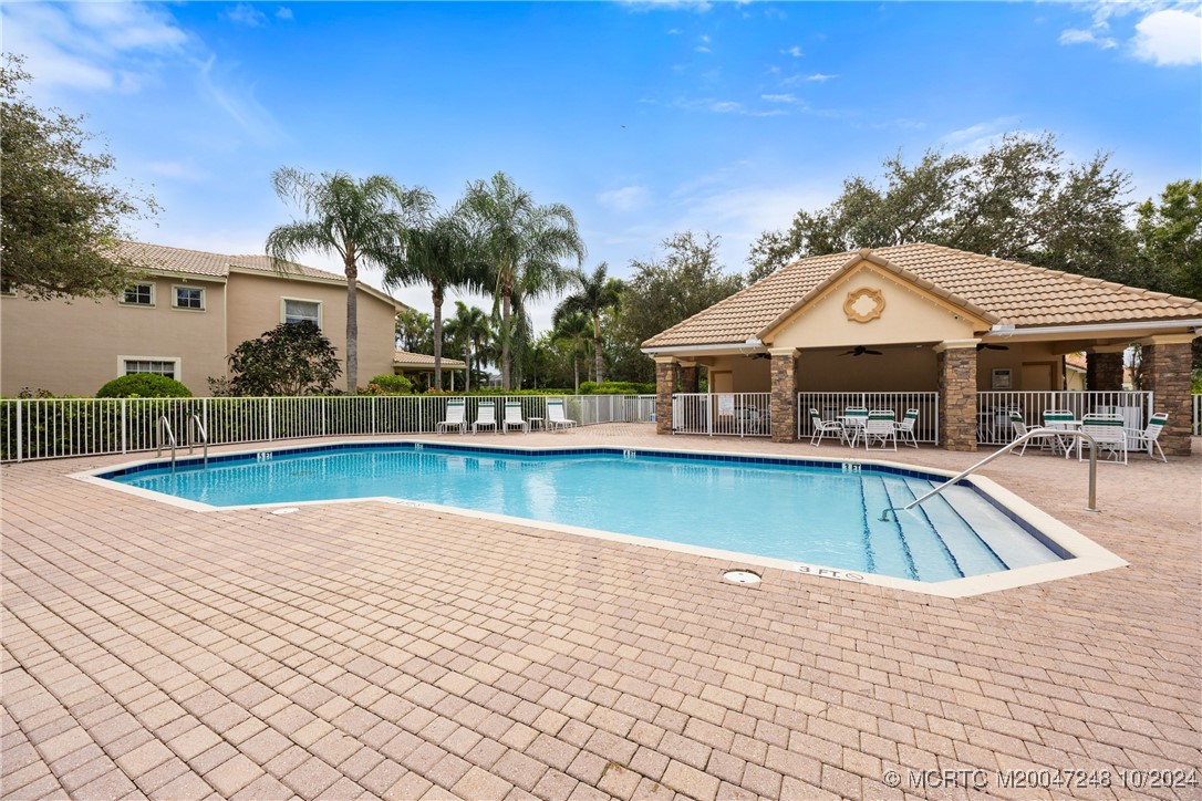 2896 SW Newberry Ct