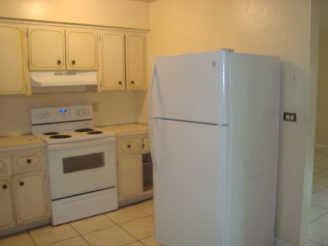 2896 SW Newberry Ct