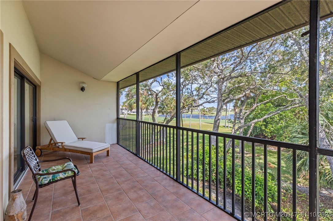 223 NE Edgewater Drive 223