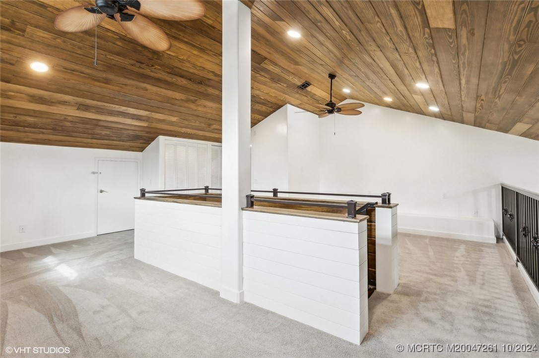 223 NE Edgewater Drive 223