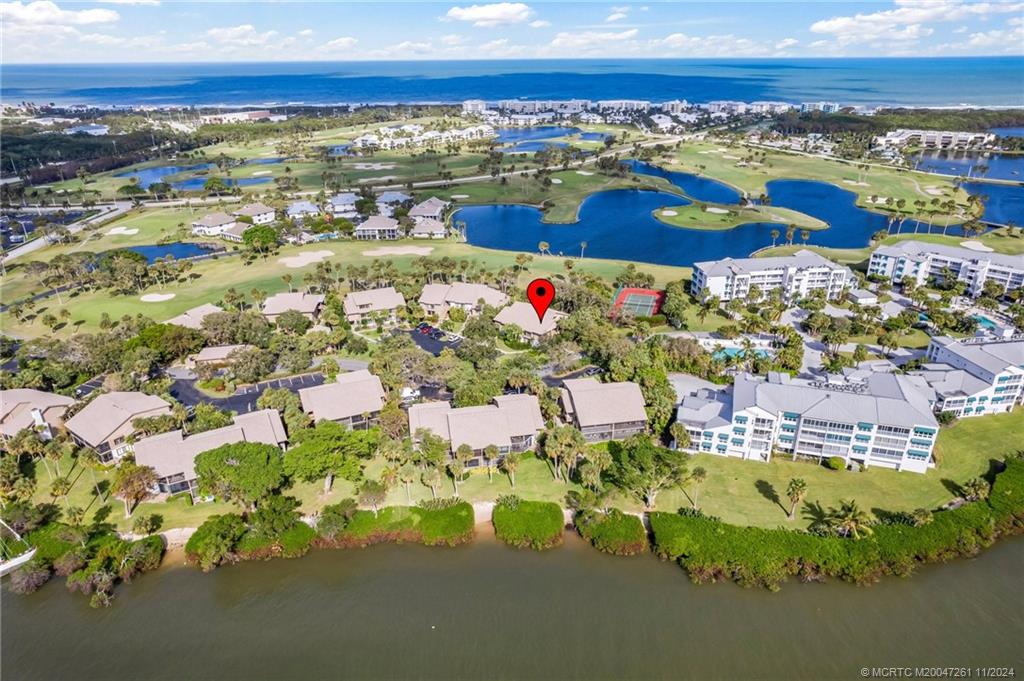223 NE Edgewater Drive 223
