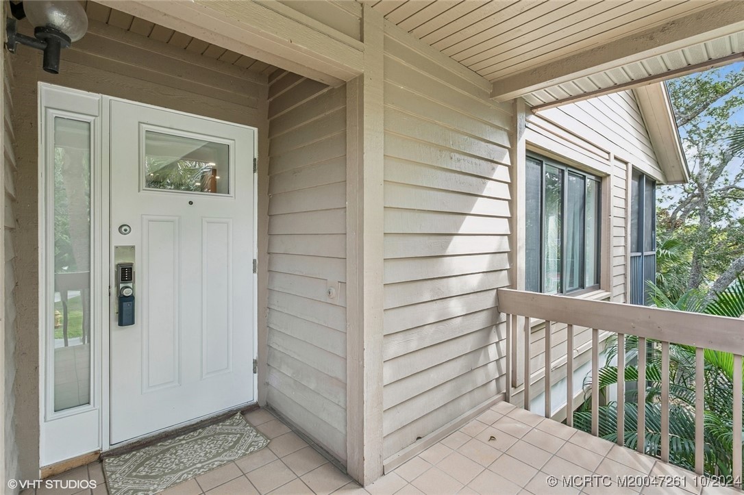 223 NE Edgewater Drive 223