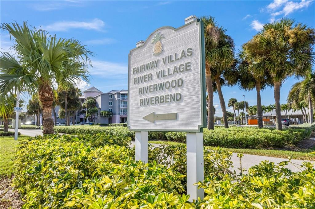 223 NE Edgewater Drive 223