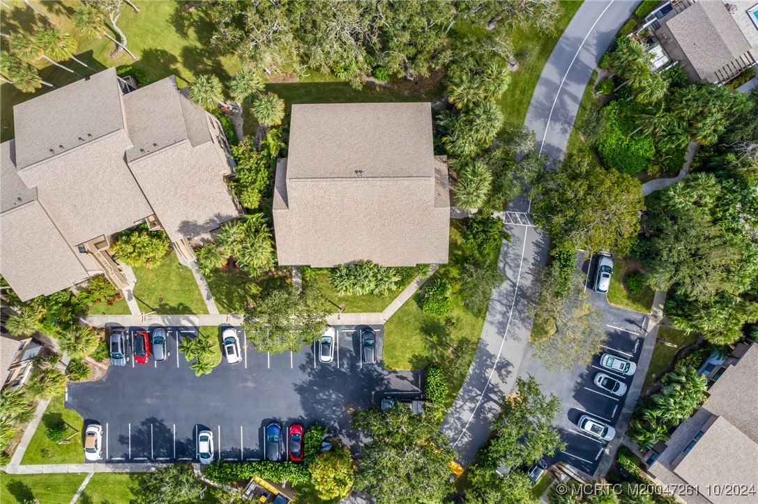 223 NE Edgewater Drive 223