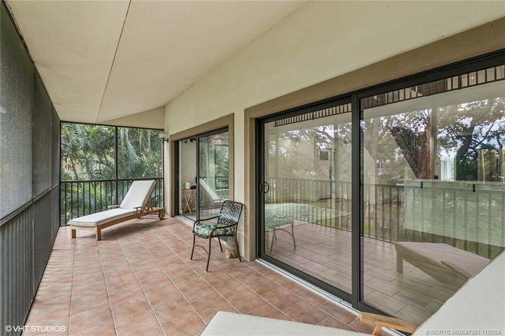 223 NE Edgewater Drive 223