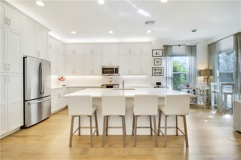 9500 Portugese Pine Grove