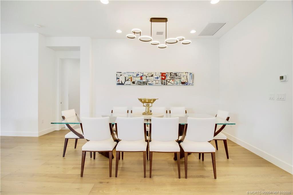 9500 Portugese Pine Grove