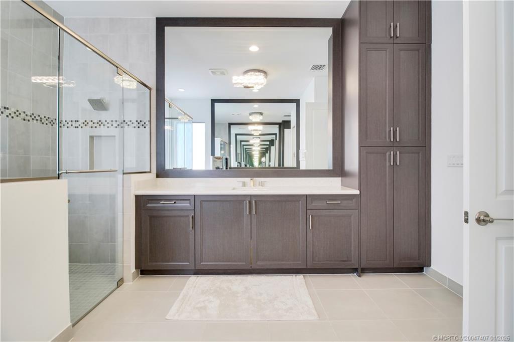 9500 Portugese Pine Grove