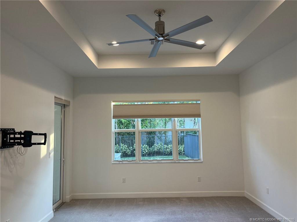 9500 Portugese Pine Grove