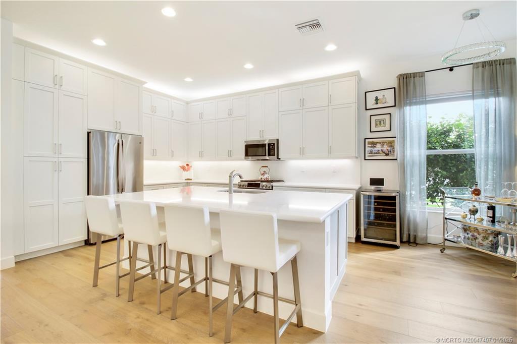 9500 Portugese Pine Grove