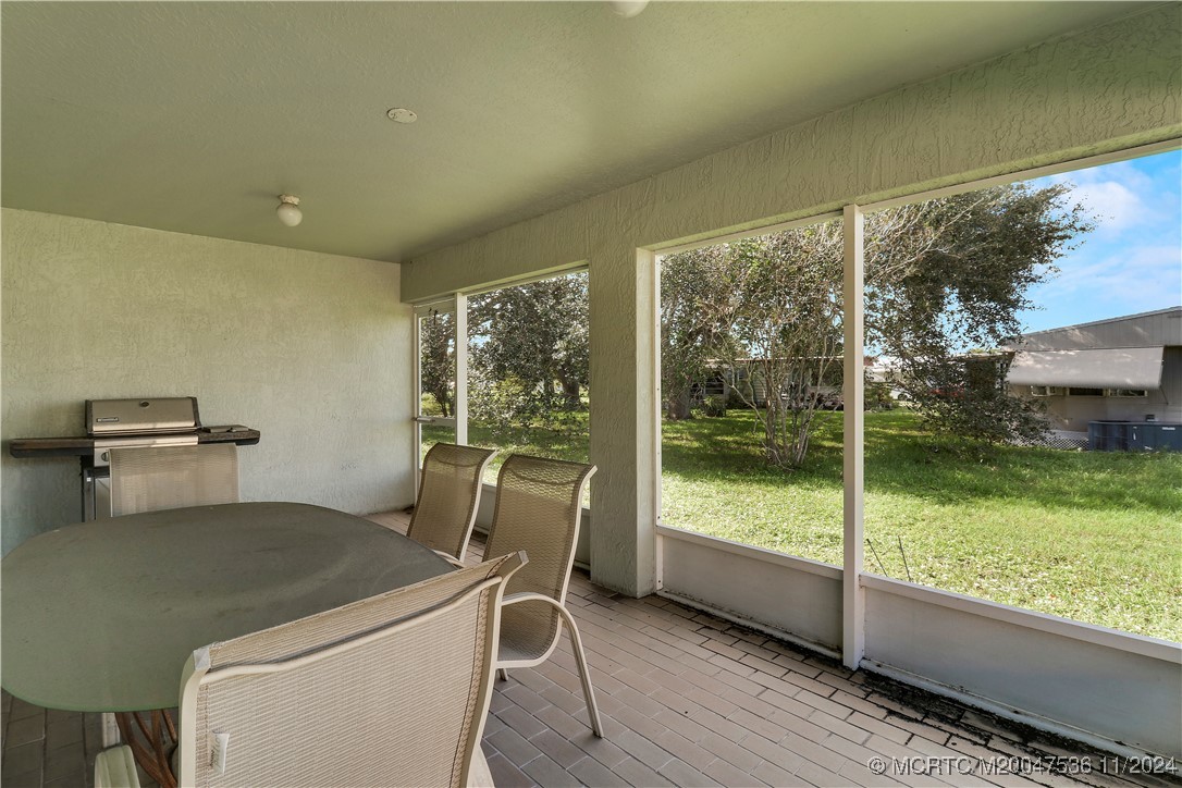19 Grande Vista Way