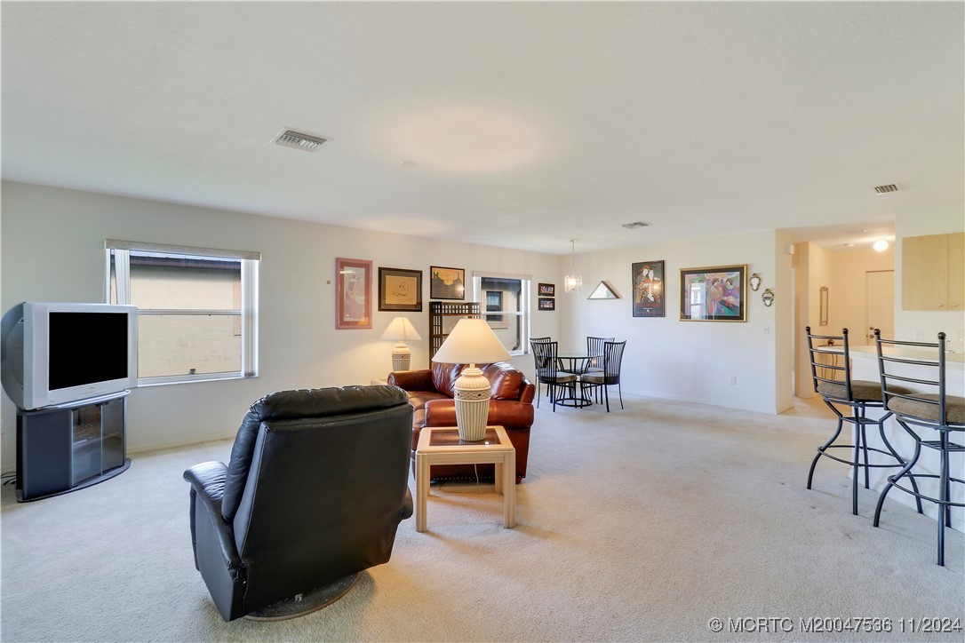 19 Grande Vista Way