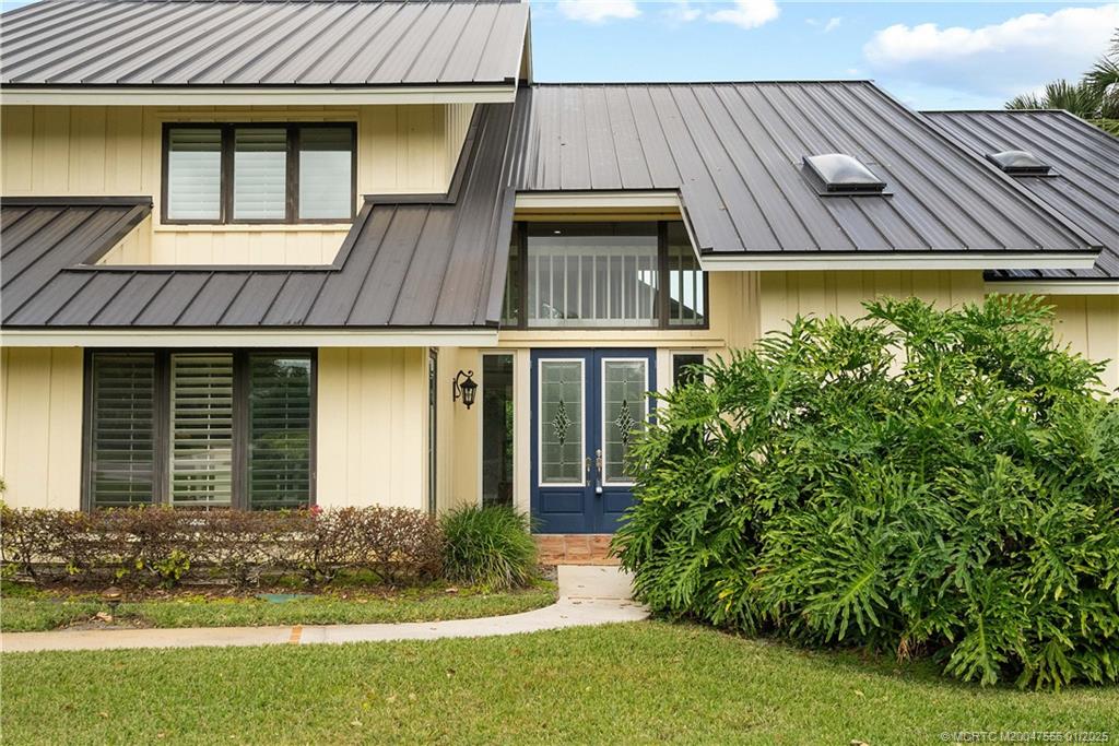 6323 SE Farmington Place