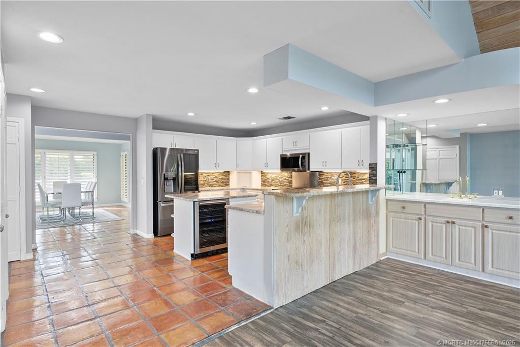 6323 SE Farmington Place