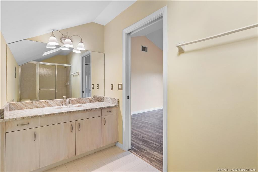 6323 SE Farmington Place