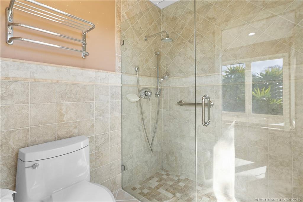 6323 SE Farmington Place