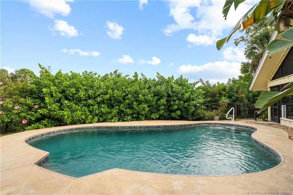 6323 SE Farmington Place