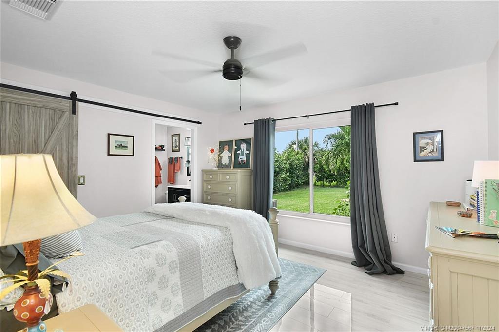 2032 SE South Buttonwood Drive