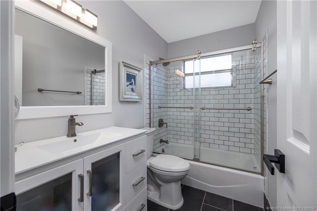 211 Wandering Trail