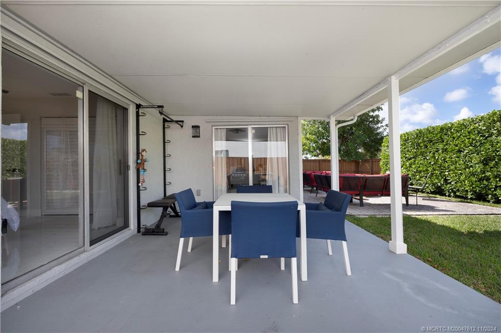 211 Wandering Trail