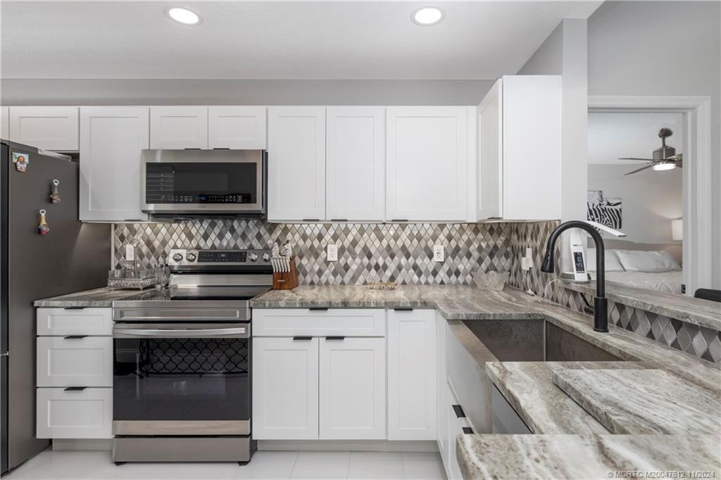 211 Wandering Trail