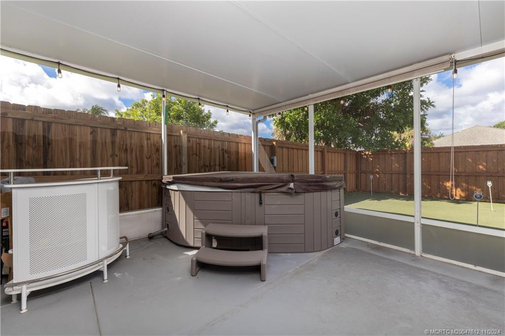 211 Wandering Trail