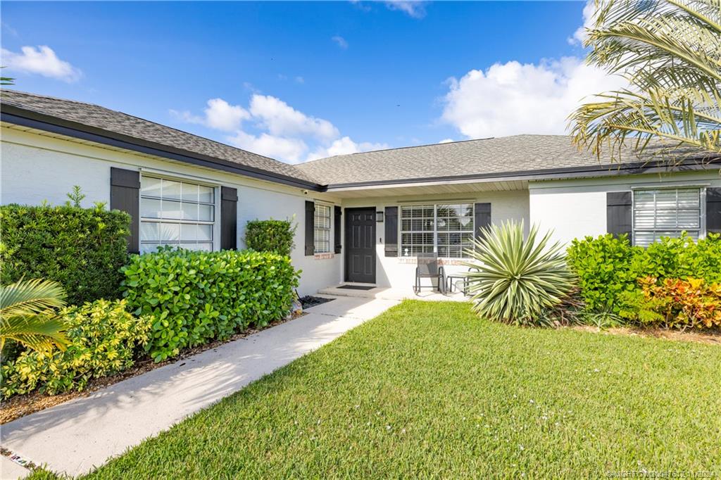 211 Wandering Trail