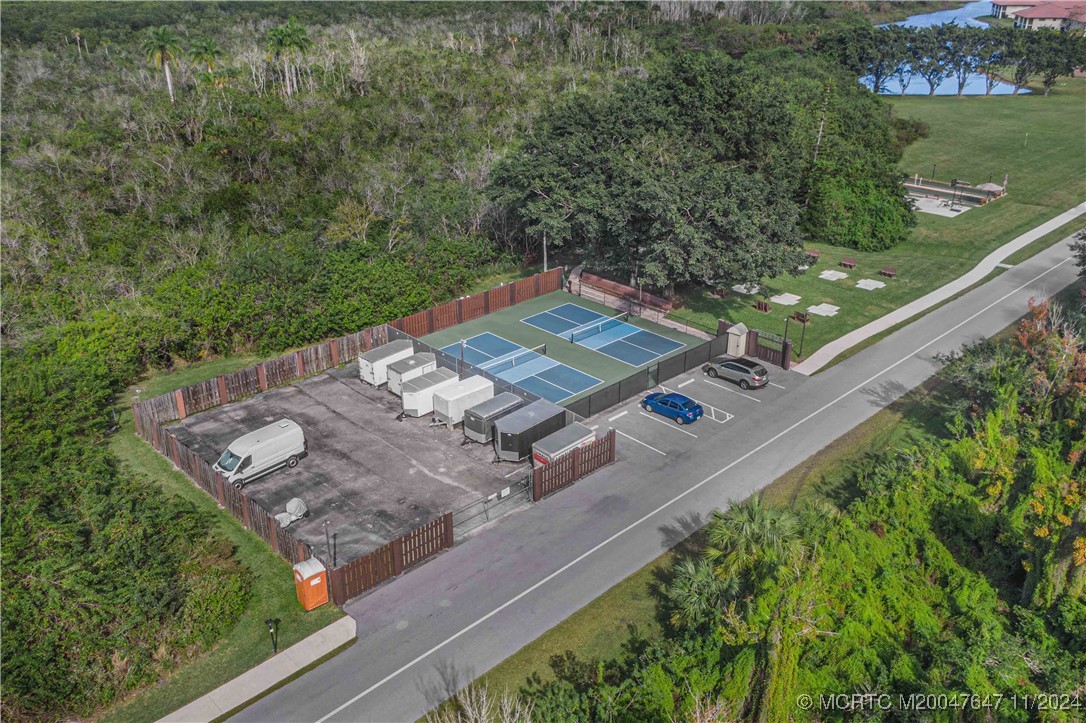 511 SW South River Drive 104