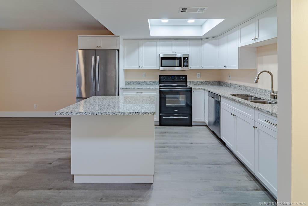 511 SW South River Drive 104