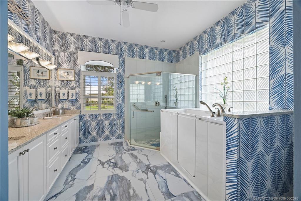 1595 SW Monarch Club Drive