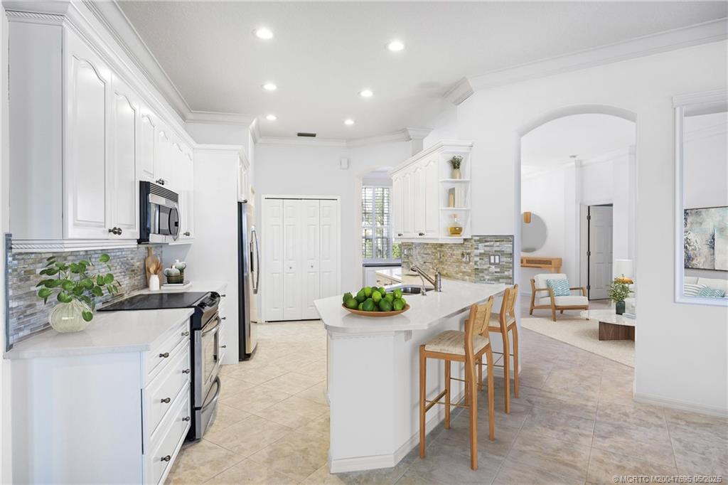 1595 SW Monarch Club Drive