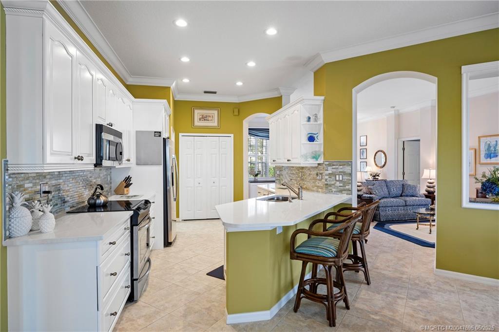 1595 SW Monarch Club Drive