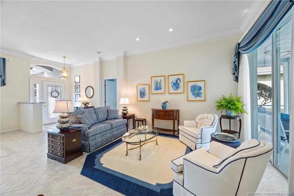 1595 SW Monarch Club Drive