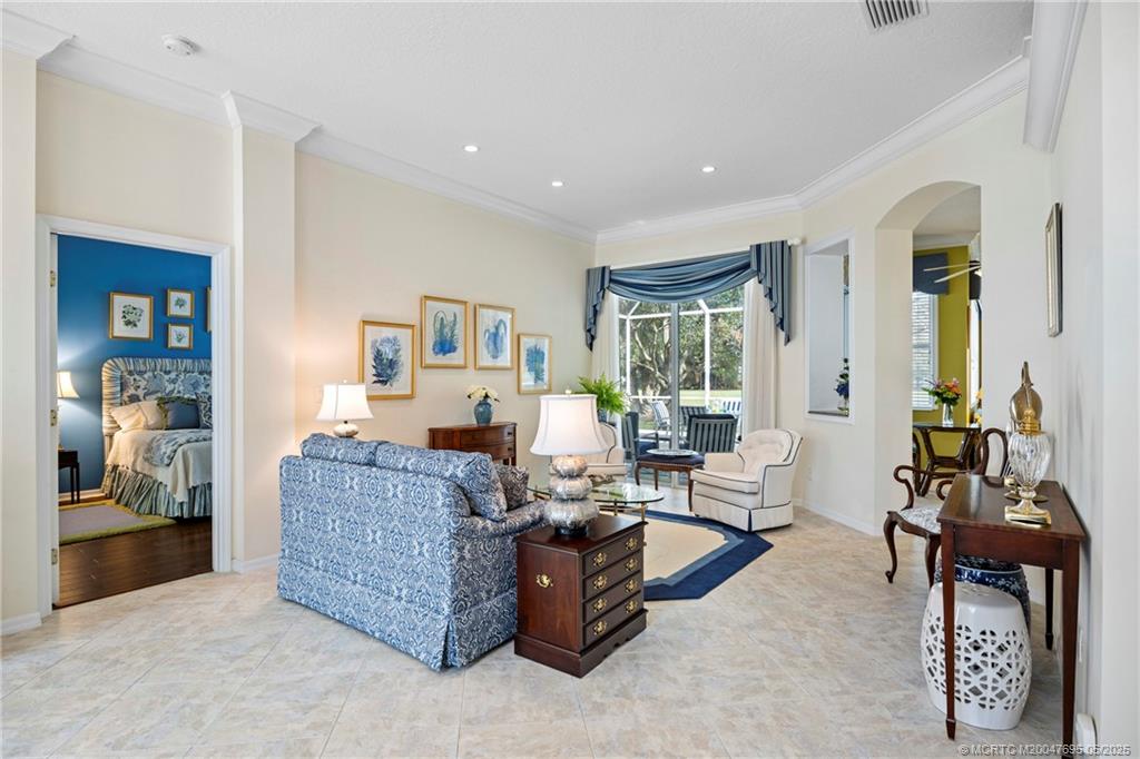 1595 SW Monarch Club Drive