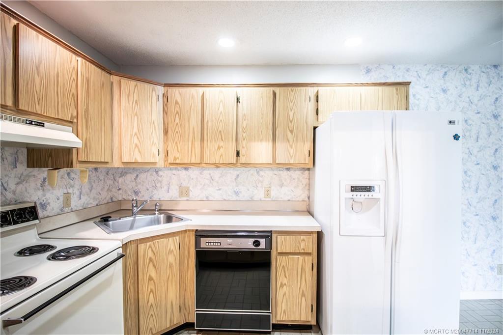 2733 SW Matheson Avenue B2