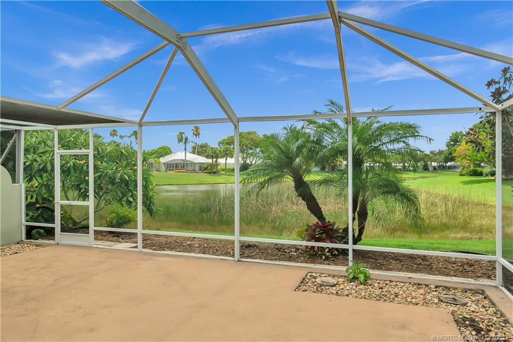 1688 SW Springfield Ct