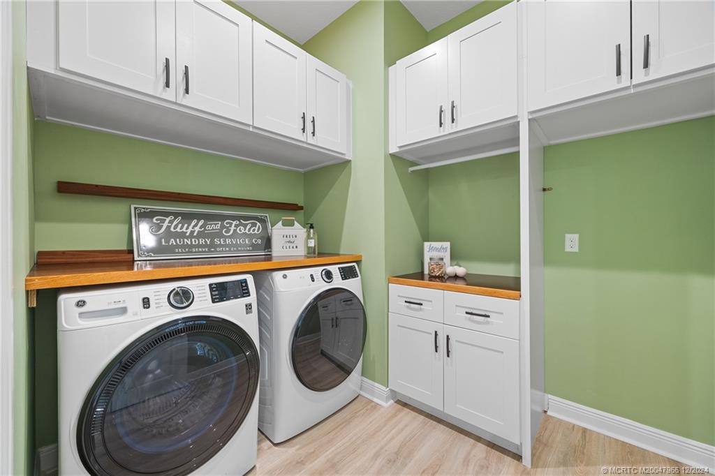 8608 SW Felicita Way