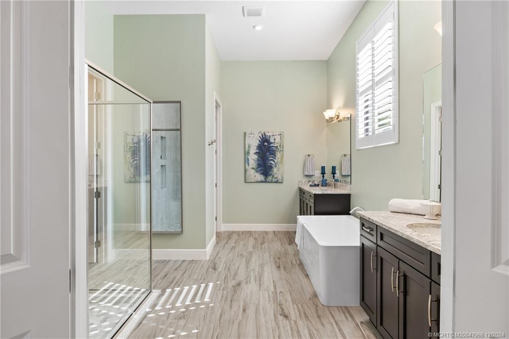 8608 SW Felicita Way