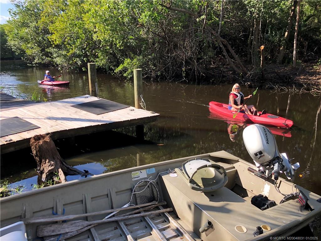 1815 SE Hideaway Circle