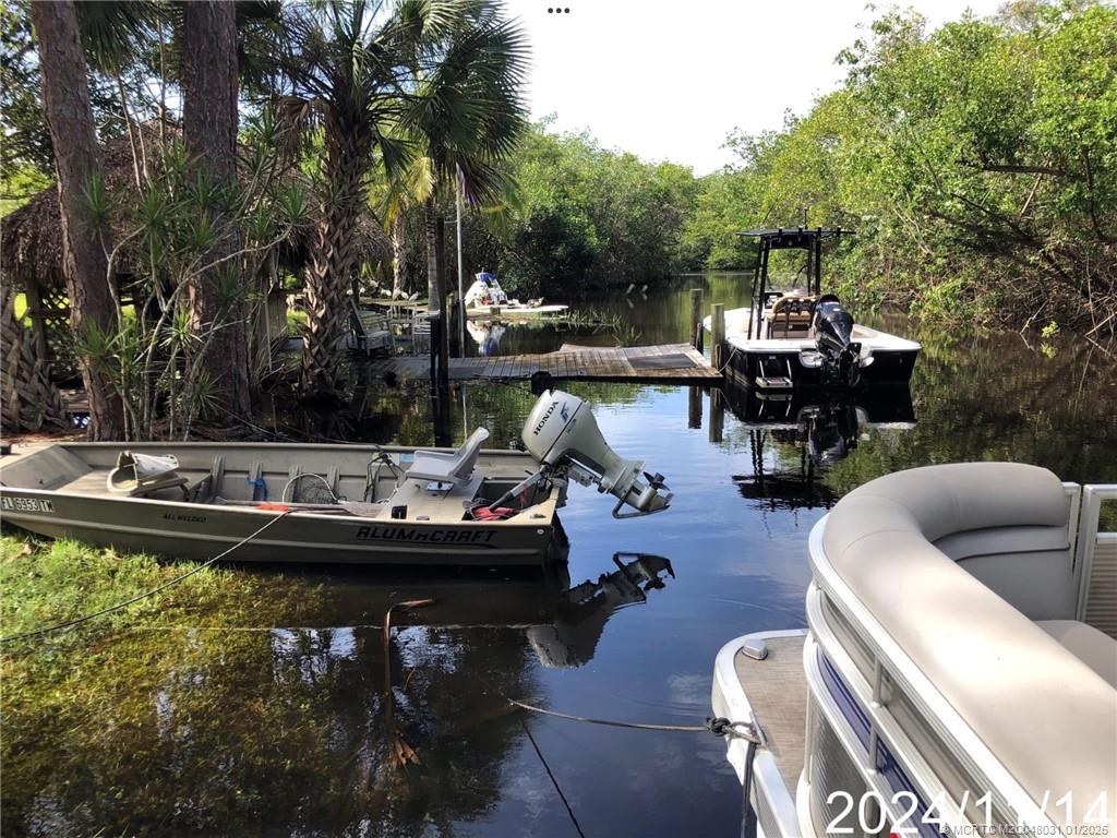 1815 SE Hideaway Circle