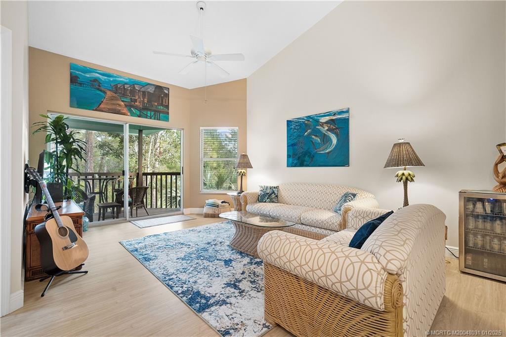 1815 SE Hideaway Circle