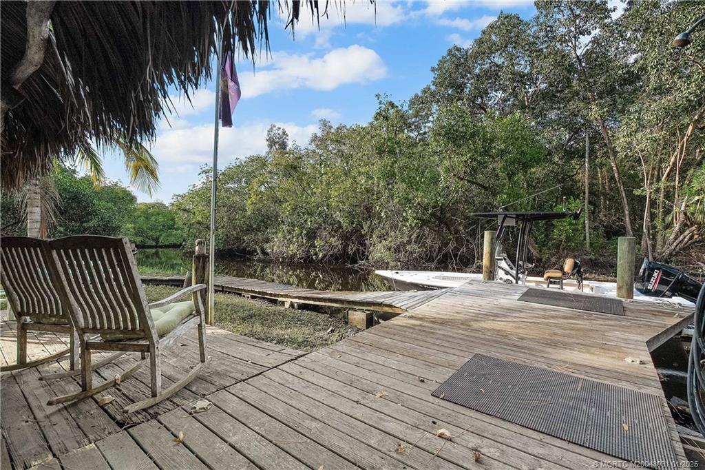 1815 SE Hideaway Circle