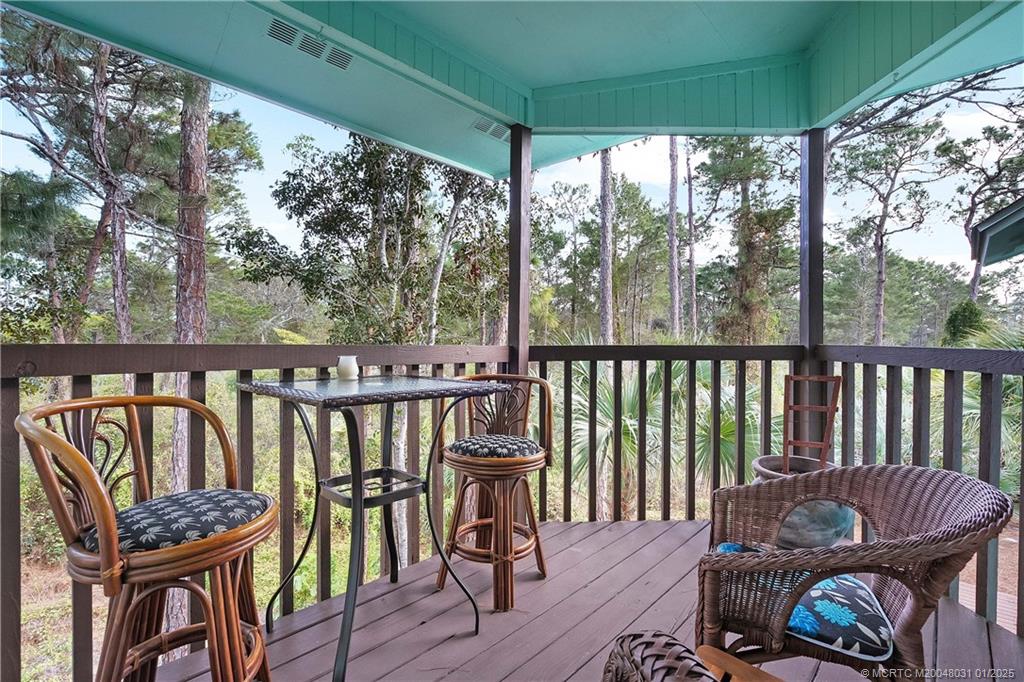 1815 SE Hideaway Circle