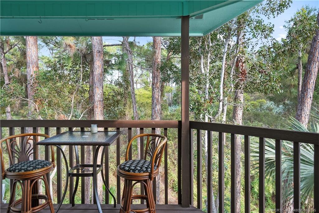 1815 SE Hideaway Circle